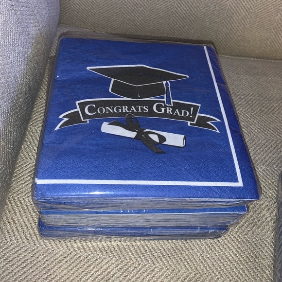 NWT blue school graduation party napkins 🎓 - Picture 7 of 11